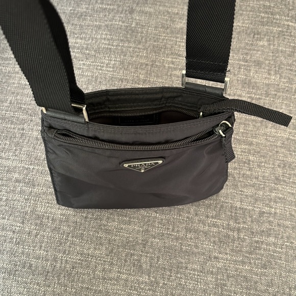 Authentic Prada Triangle Logo Black Nylon Crossbody Bag - Picture 8 of 13